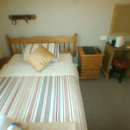 Rathmore House 3*